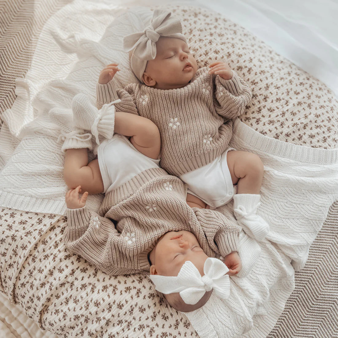 3 Little Crowns - Chunky Knit Jumper | Flowers