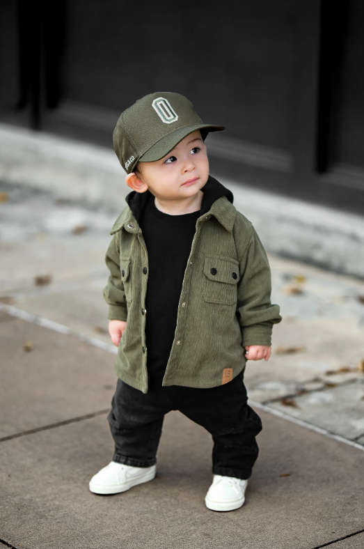 Cubs & Co - PERSONALISED OLIVE W/ INITIALS | ATHLETIC BLACK PRINT