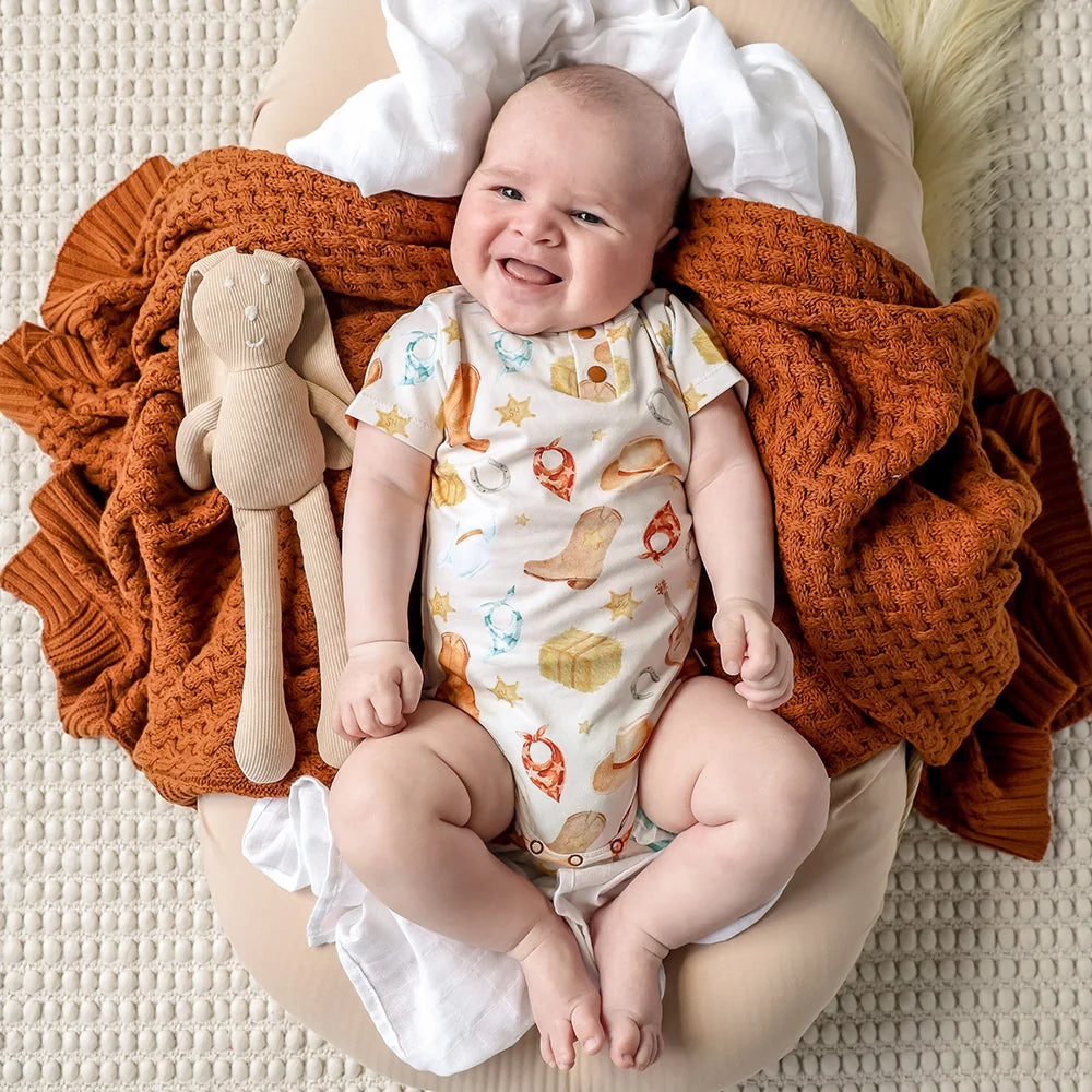 Snuggle Hunny Kids - Short Sleeve Organic Bodysuit | Cowboys