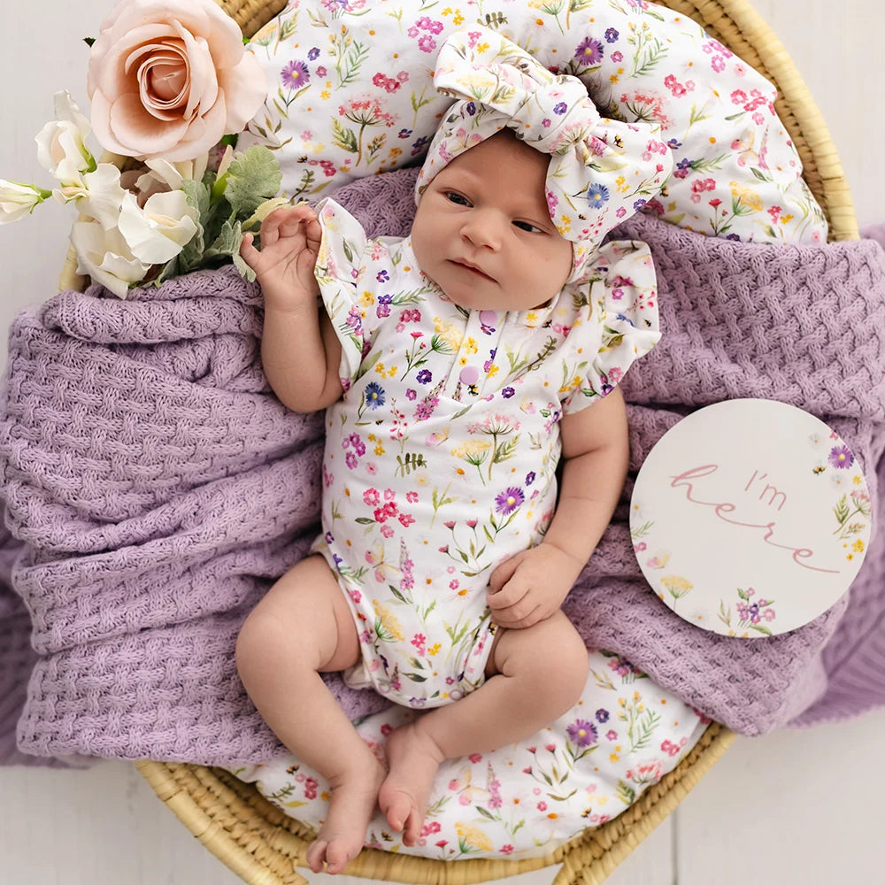 Snuggle Hunny Kids - Short Sleeve Frill Organic Bodysuit | Gracie