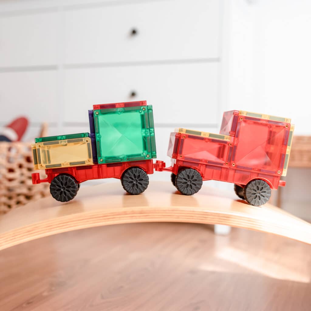 Connetix Tiles - 24 Piece Rainbow Motion Pack