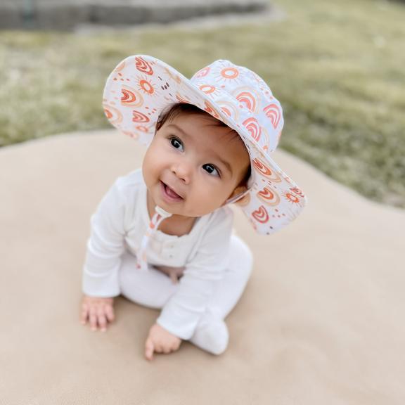 Cubs & Co - Sunshine & Rainbows Bucket Hat